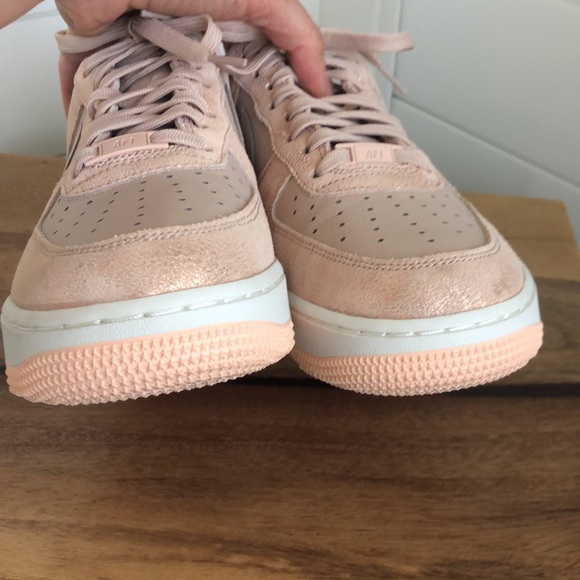 2018 Nike Air Force 1 sneakers worn once! Rose and rose gold! - Picture 8 of 17